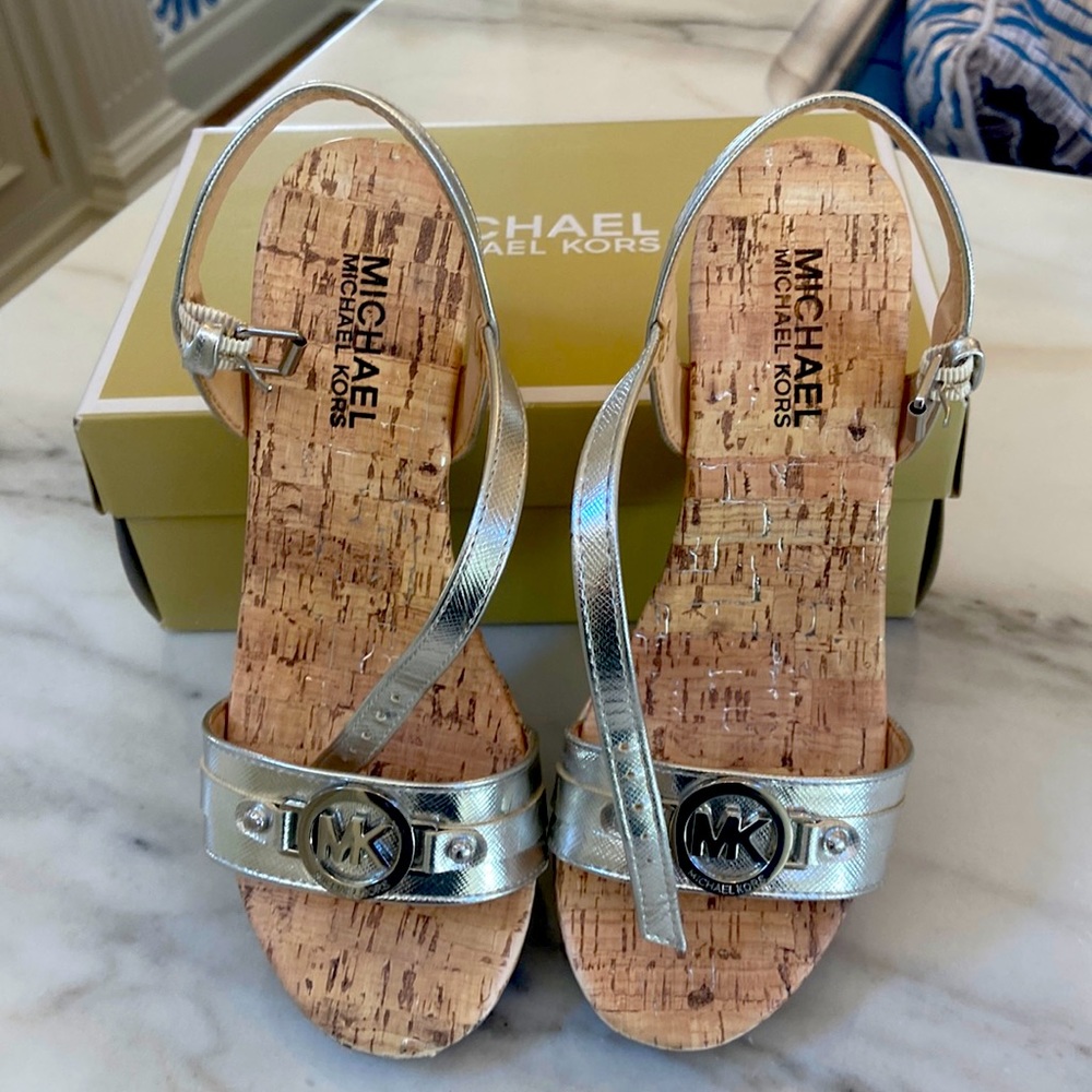 Michael Kors girls sandals